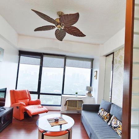 Bellagio One Bedrroom Bgc Burgos Circle By Christine Suites Ph Taguig Exterior foto